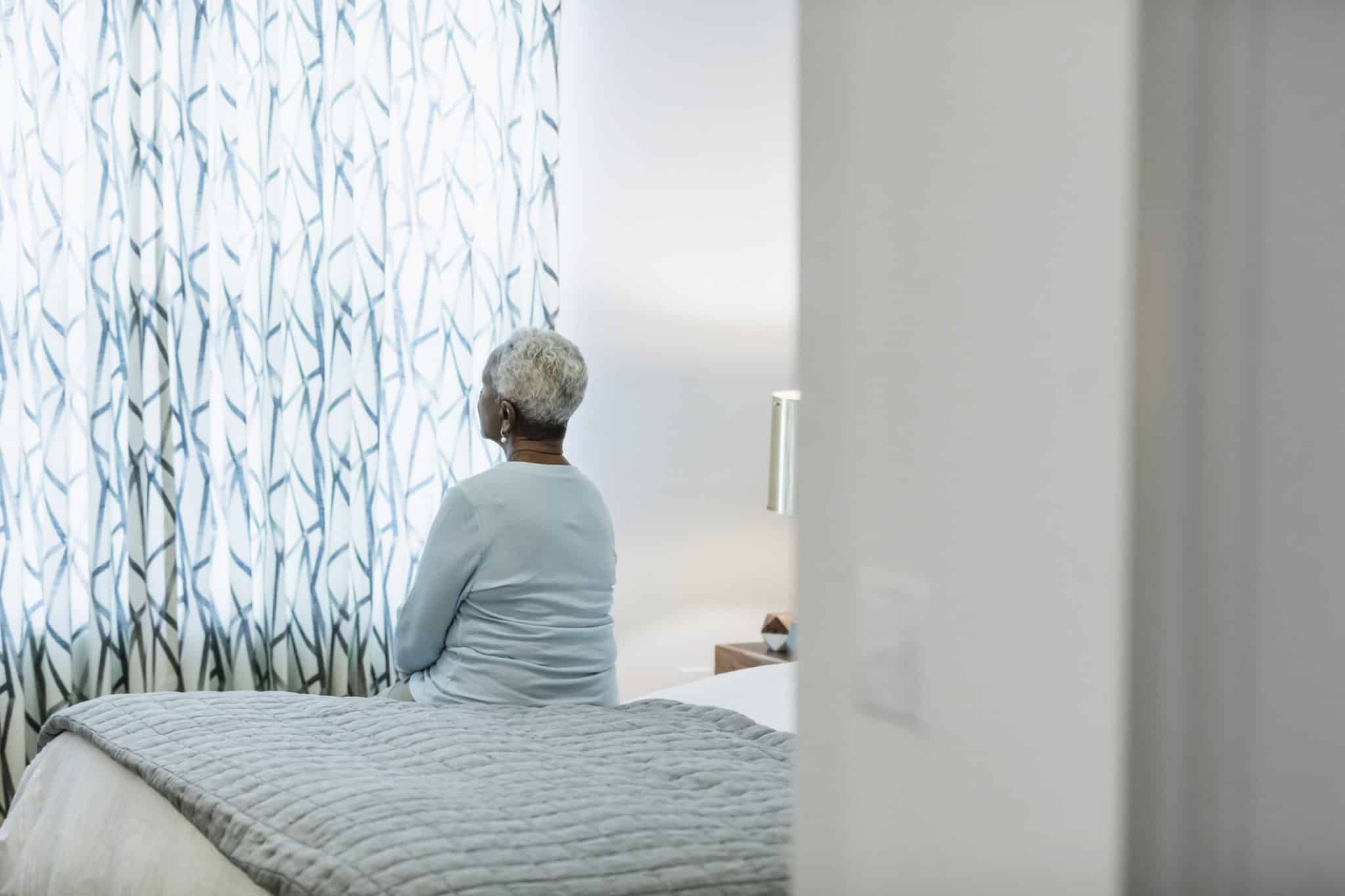 5 Ways to Deal with Senior Loneliness