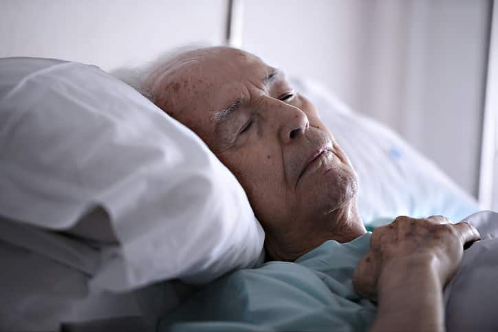 5 Sleeping Tips for Those with Alzheimer’s