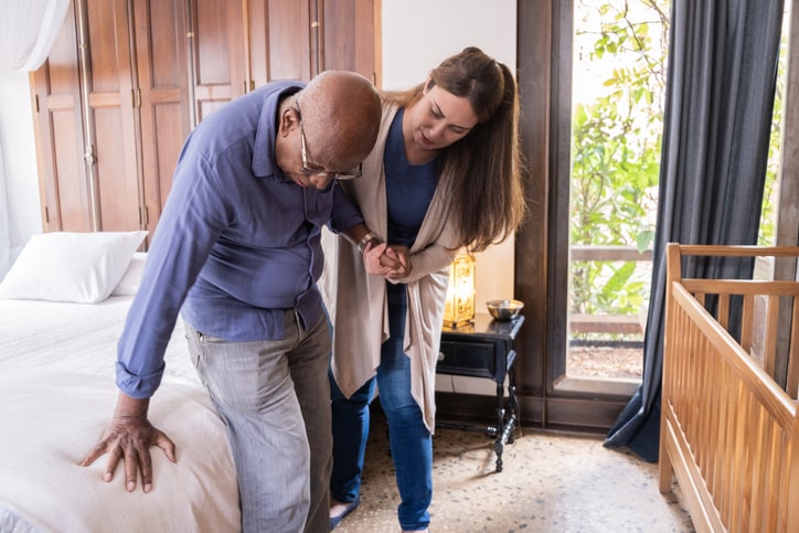4 Signs That Caregivers Can Benefit from Senior Home Care Services
