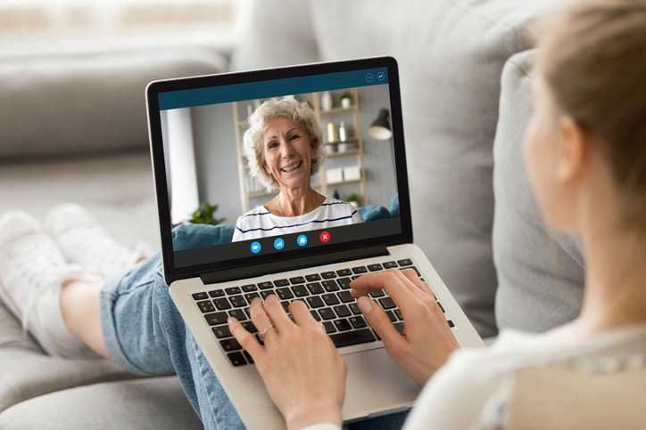 Senior Communities and Family – Stay Connected