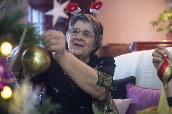 Dementia and The Holidays: What to Expect with Your Loved One