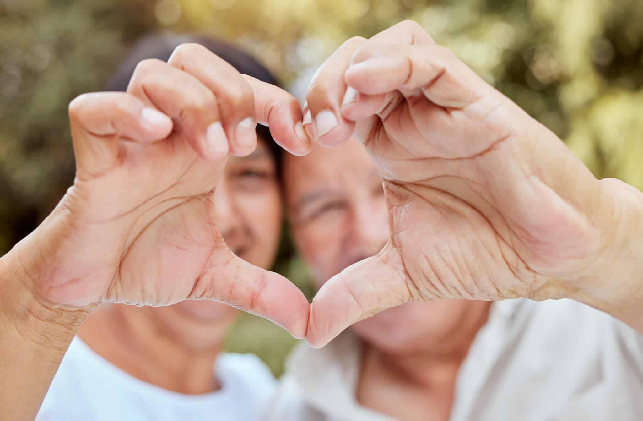4 Ways to Spread Kindness to Seniors in Assisted Living